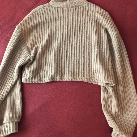 Oak + Fort Cropped mock neck sweater in moss green - Picture 2 of 4